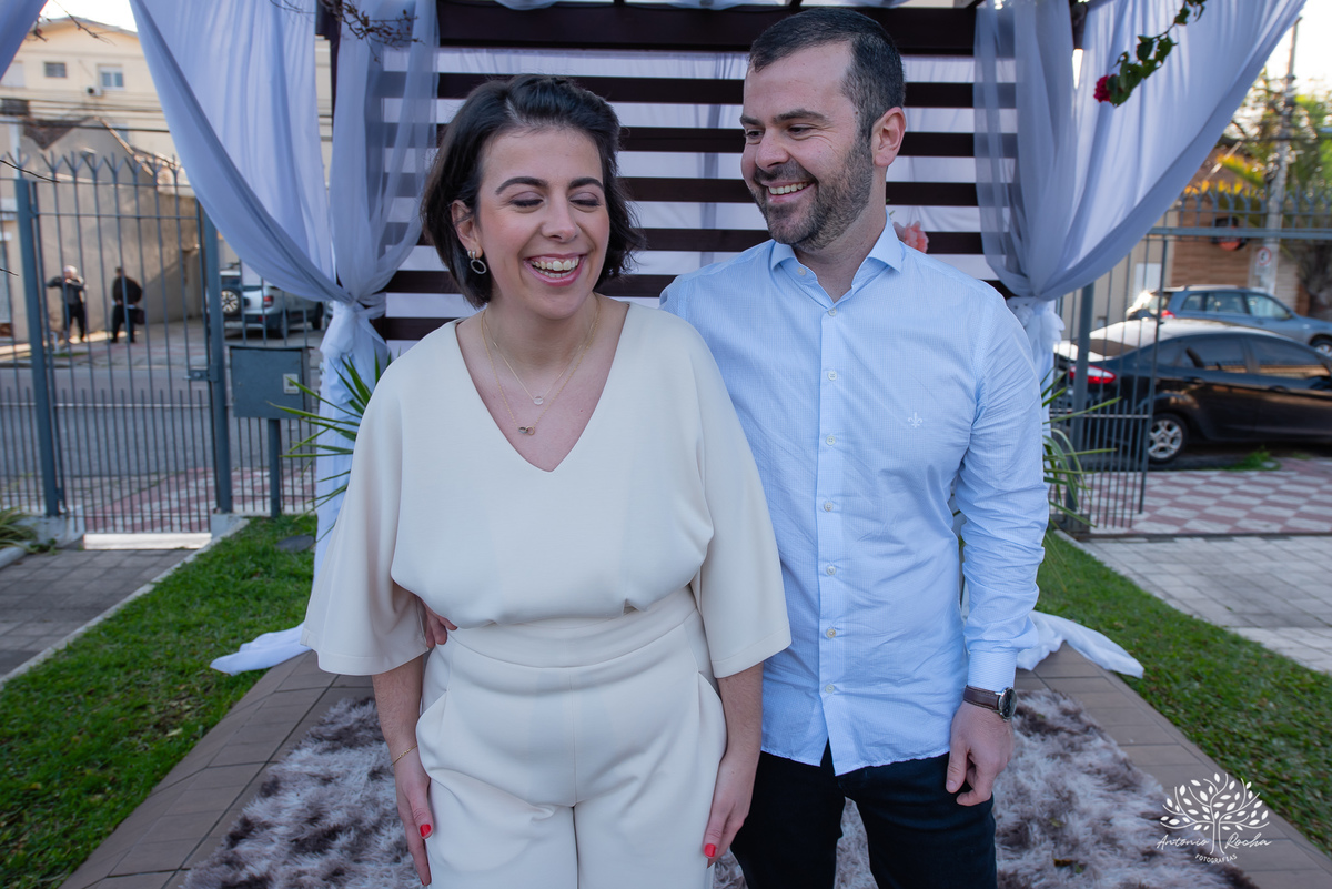 Vitória e Diogo – Casamento – Casamento Civil – Ensaio – Recepção – Casamento Íntimo – Porto – Cartório – Pôr do Sol – Antonio Rocha Fotografias – Pelotas – Fotografia de Casamento – Amor – Juntos – Oito Anos – Família – Amigos – Felicidade - Heineken