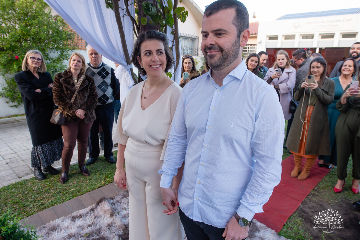 Vitória e Diogo – Casamento – Casamento Civil – Ensaio – Recepção – Casamento Íntimo – Porto – Cartório – Pôr do Sol – Antonio Rocha Fotografias – Pelotas – Fotografia de Casamento – Amor – Juntos – Oito Anos – Família – Amigos – Felicidade - Heineken
