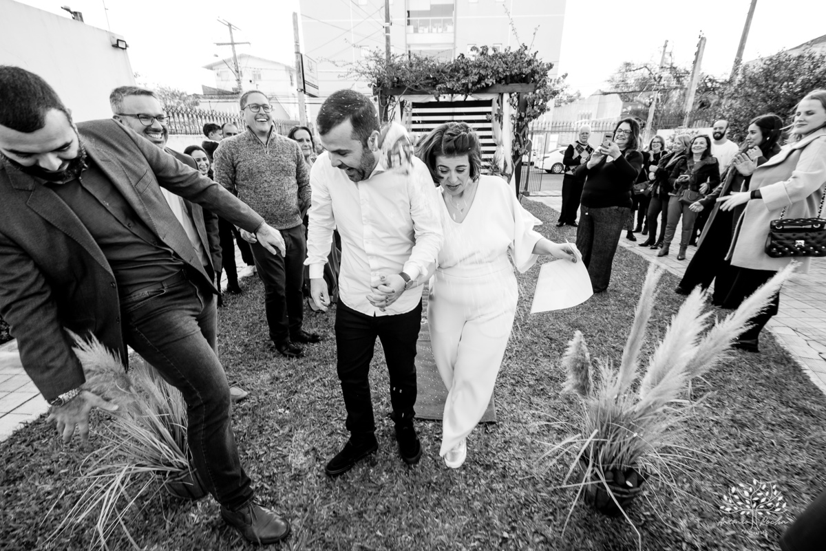 Vitória e Diogo – Casamento – Casamento Civil – Ensaio – Recepção – Casamento Íntimo – Porto – Cartório – Pôr do Sol – Antonio Rocha Fotografias – Pelotas – Fotografia de Casamento – Amor – Juntos – Oito Anos – Família – Amigos – Felicidade - Heineken