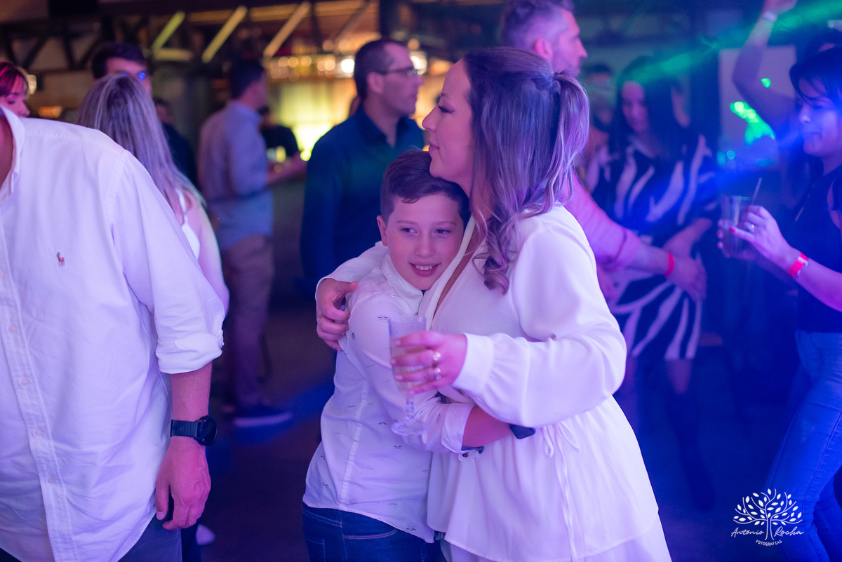 Michelle – Michelle 40 Anos – Quarenta Anos – 40 Anos – Bloco – Pelotas/RS – Festejar – Festa de 40 Anos – Michelle Tavares – Família – Amigos – Comemorar – Amizade – Noite Especial – Antonio Rocha Fotografias – Filhos – Boa música – CTG – Beach Tennis