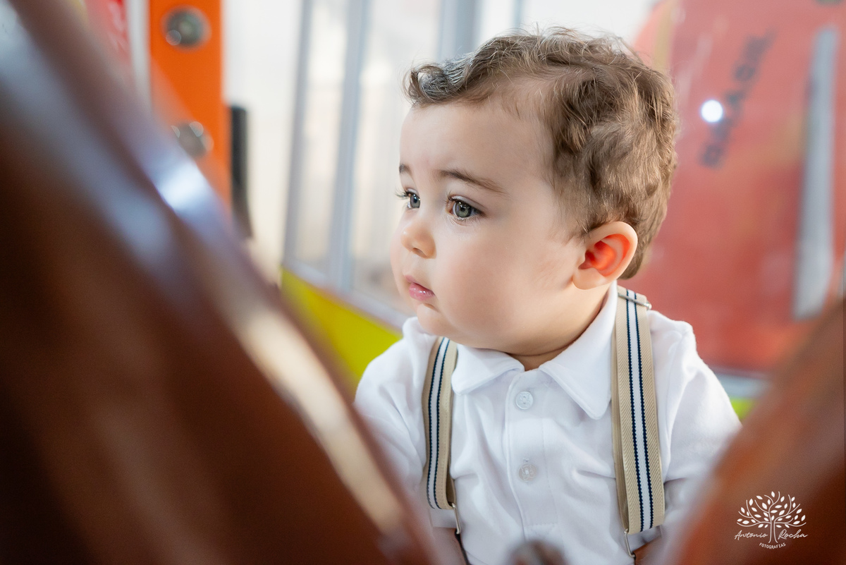 João – João Primeiro Aninho – Primeiro Aninho – Tio Guigui – Parabéns – Dinossauros – Família – Fotografia de Família – Felicidade – Antonio Rocha Fotografias – Pelotas – Festa Infantil – Criança – Primeiro Filho – Amor – Dia Especial – Aniversário 