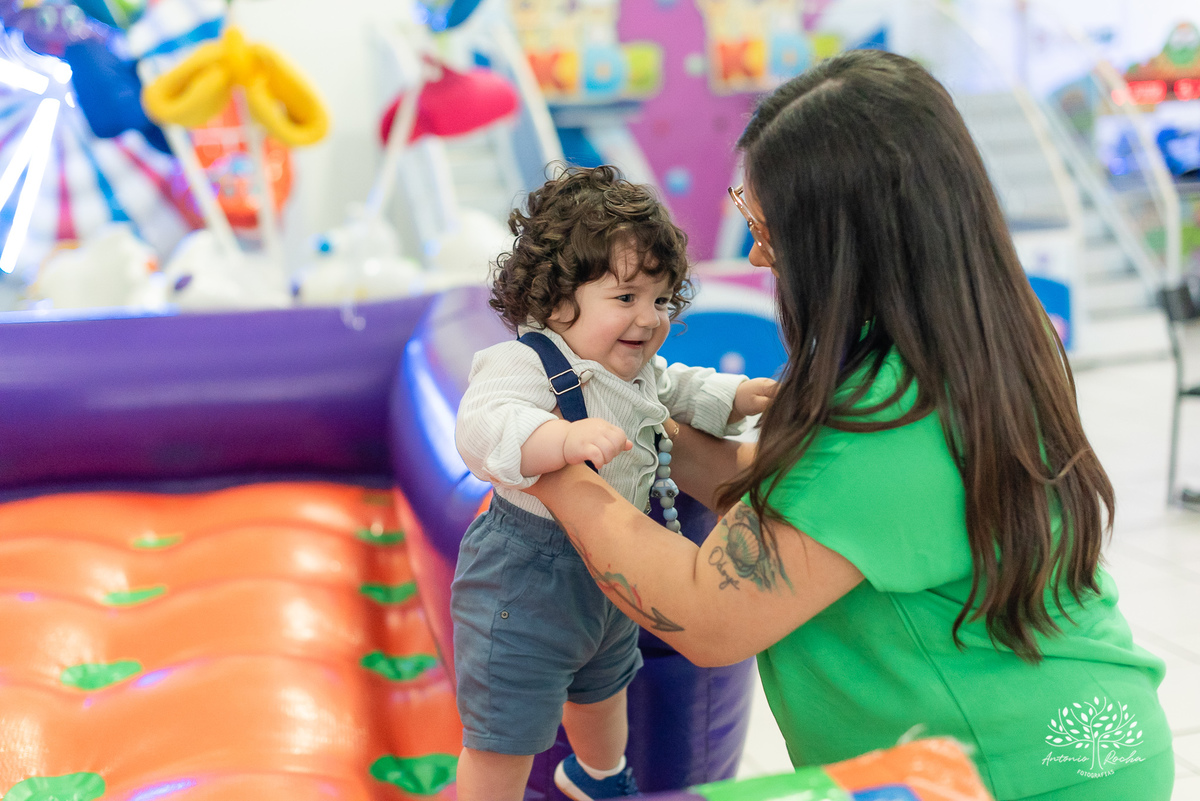 Vitorio – Primeiro Aninho - Vitorio 1 ano - Caroline e Mauricio – Cliff Kids – Circo –– Festa Infantil  – Parabéns – Família – Irmã – Fotografia de Família – Criança – Alegria – Amor – Dia Especial – Aniversário - Antonio Rocha Fotografias – Pelotas