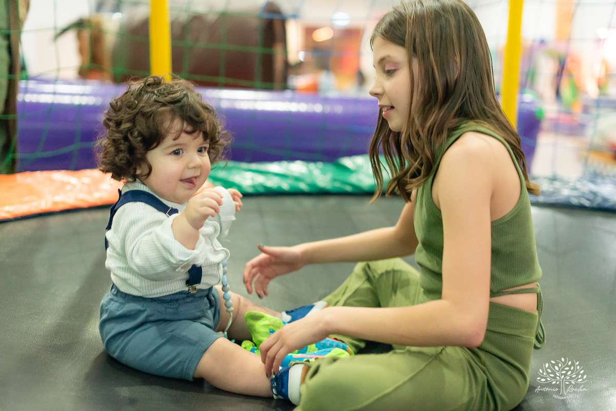Vitorio – Primeiro Aninho - Vitorio 1 ano - Caroline e Mauricio – Cliff Kids – Circo –– Festa Infantil  – Parabéns – Família – Irmã – Fotografia de Família – Criança – Alegria – Amor – Dia Especial – Aniversário - Antonio Rocha Fotografias – Pelotas