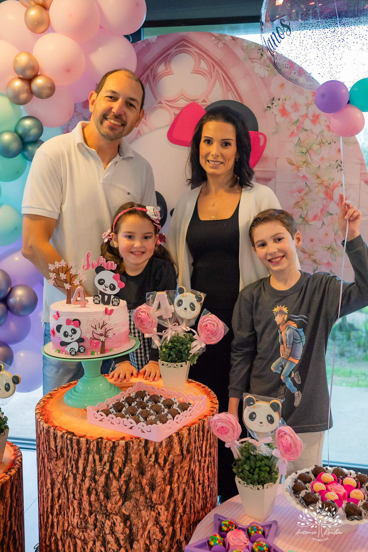 Sofia – 4 anos – Paloma – Vinicius – Lucas - Veredas – Altos do Laranjal - Festa Infantil  – Parabéns – Família – Fotografia de Família – Felicidade – Criança – Alegria – Amor – Dia Especial – Aniversário - Antonio Rocha Fotografias – Pelotas