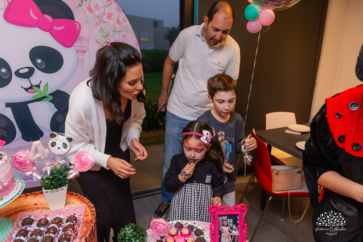 Sofia – 4 anos – Paloma – Vinicius – Lucas - Veredas – Altos do Laranjal - Festa Infantil  – Parabéns – Família – Fotografia de Família – Felicidade – Criança – Alegria – Amor – Dia Especial – Aniversário - Antonio Rocha Fotografias – Pelotas