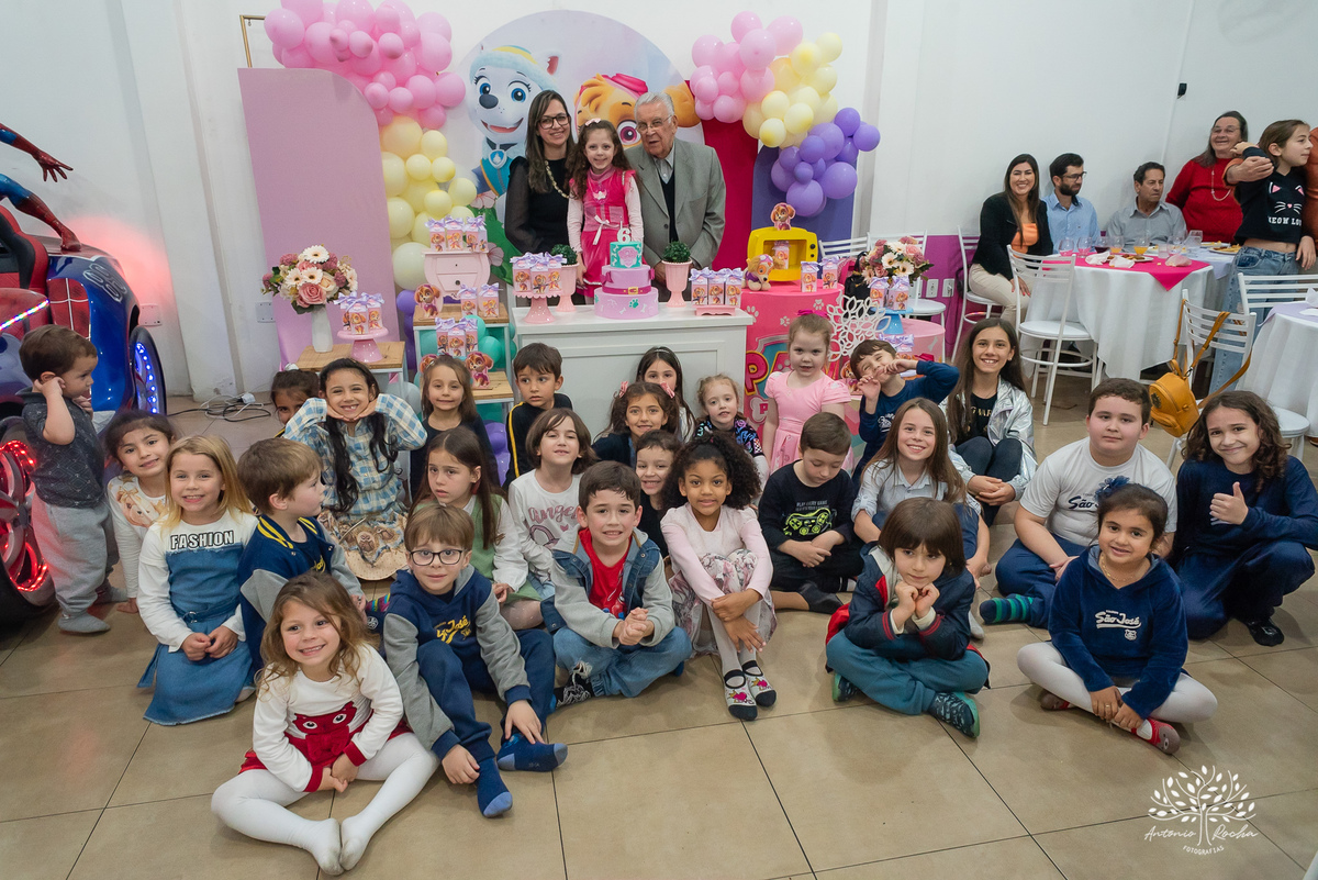 Alice – 6 Anos – Aloisio – Marilene – Mari – Loly Pop  – Criança Feliz – Patrulha Canina – Sky – Alaska - Fotografia de Família – Docinhos - Parabéns – Antonio Rocha Fotografias – Pelotas