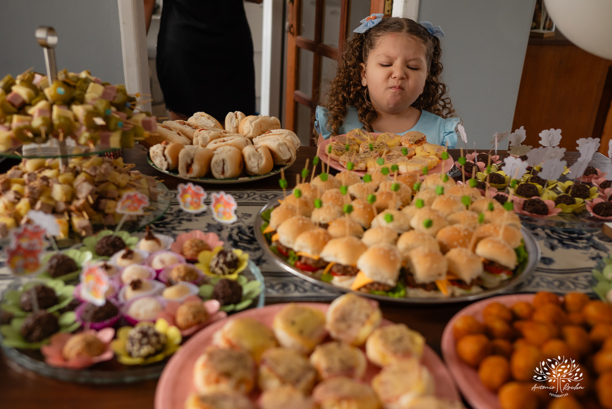 Gabriela – Carla – Gabriel – Festa em Casa - Criança Feliz – Fotografia de Família – Cachinhos Dourados - Parabéns – Antonio Rocha Fotografias – Pelotas 