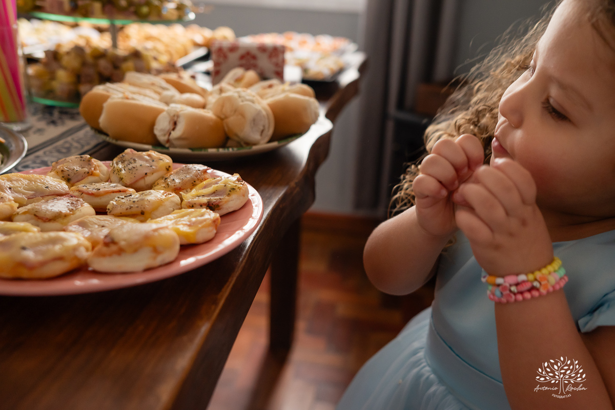 Gabriela – Carla – Gabriel – Festa em Casa - Criança Feliz – Fotografia de Família – Cachinhos Dourados - Parabéns – Antonio Rocha Fotografias – Pelotas 