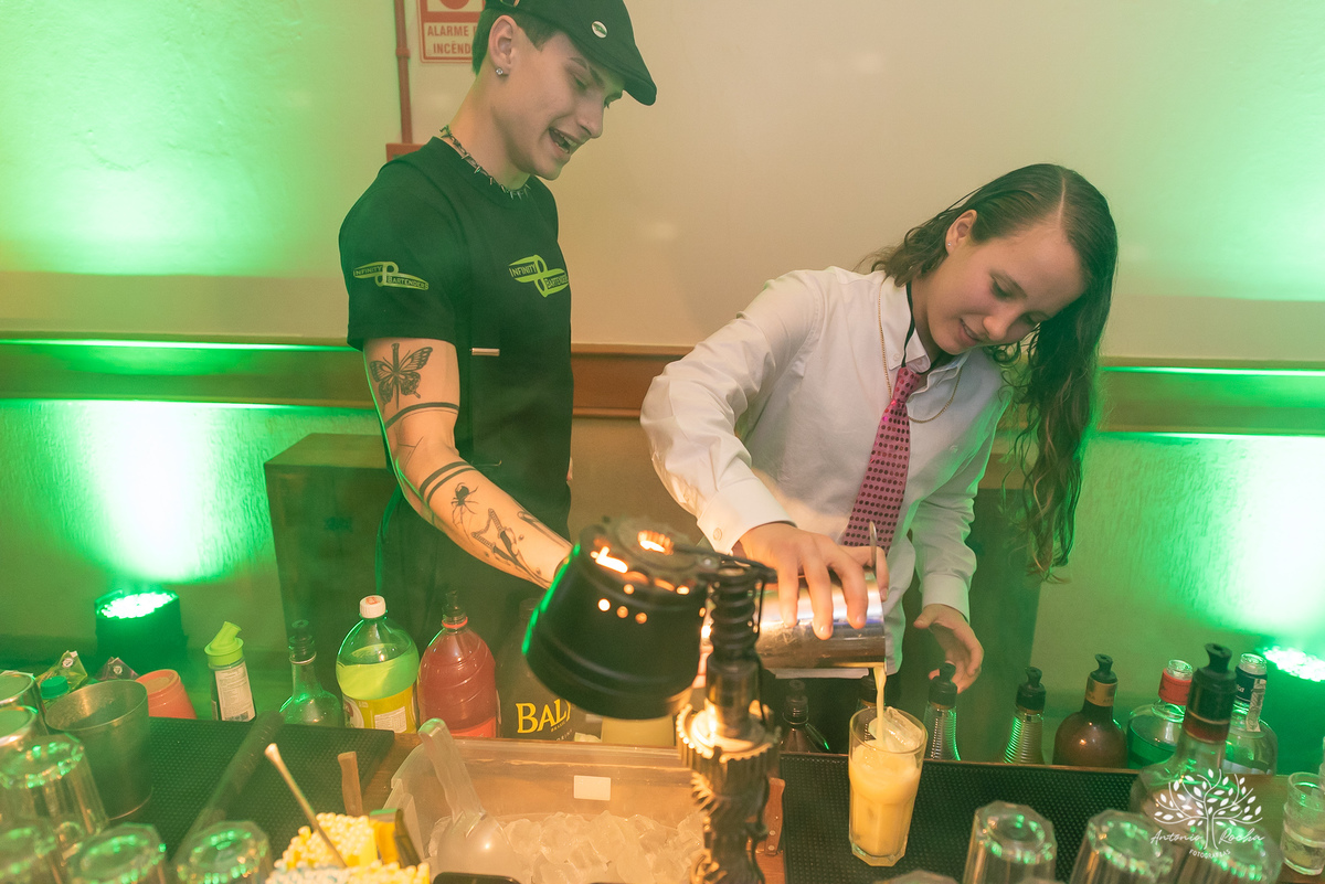 Joana – 15 anos – Salão de Eventos G2 – Pista de Dança – DJ – Infinity Bartender – Festa de 15 anos – Drinks – Antonio Rocha Fotografias – Pelotas – Satolep