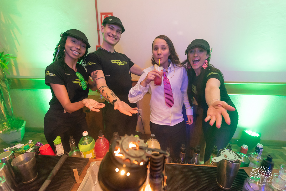 Joana – 15 anos – Salão de Eventos G2 – Pista de Dança – DJ – Infinity Bartender – Festa de 15 anos – Drinks – Antonio Rocha Fotografias – Pelotas – Satolep