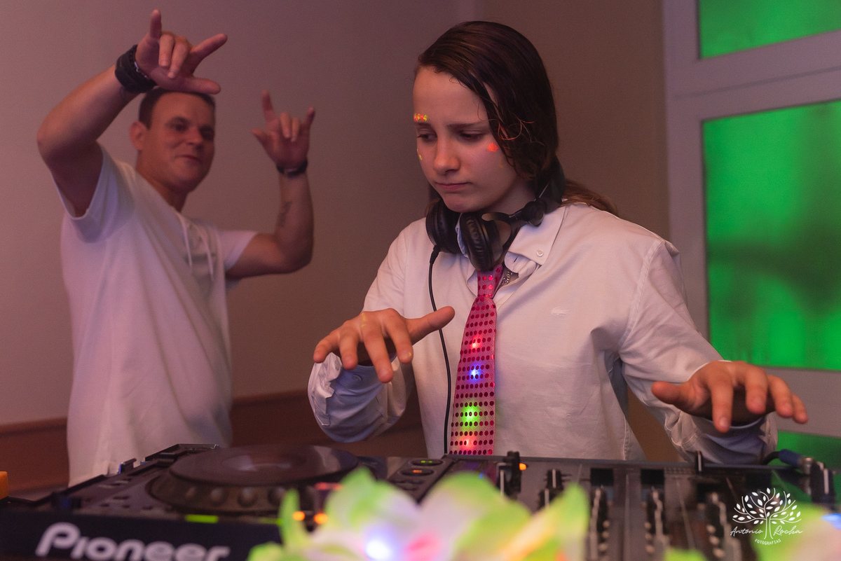 Joana – 15 anos – Salão de Eventos G2 – Pista de Dança – DJ – Infinity Bartender – Festa de 15 anos – Drinks – Antonio Rocha Fotografias – Pelotas – Satolep