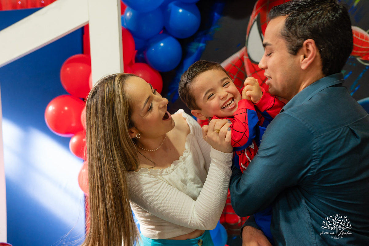 Gustavo – Gustavo 3 Anos – Ricardo – Samantha - Criança Feliz – Fotografia de Família – Homem Aranha – Fest Club - Parabéns – Antonio Rocha Fotografias – Pelotas v