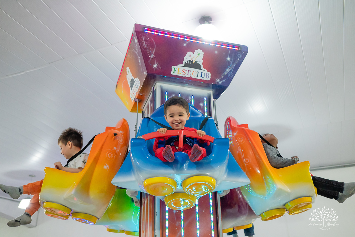 Gustavo – Gustavo 3 Anos – Ricardo – Samantha - Criança Feliz – Fotografia de Família – Homem Aranha – Fest Club - Parabéns – Antonio Rocha Fotografias – Pelotas 