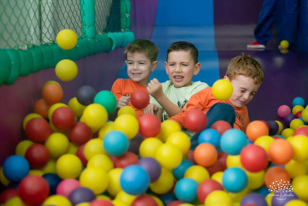 Bernardo – Bê – Douglas – Bianca - Antonella - Criança Feliz – Fotografia de Família – Minecraft - Parabéns – Antonio Rocha Fotografias – Pelotas