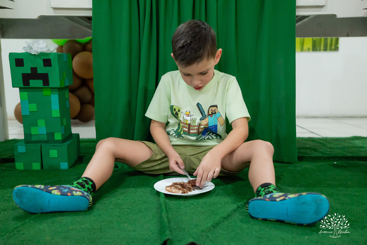 Bernardo – Bê – Douglas – Bianca - Antonella - Criança Feliz – Fotografia de Família – Minecraft - Parabéns – Antonio Rocha Fotografias – Pelotas