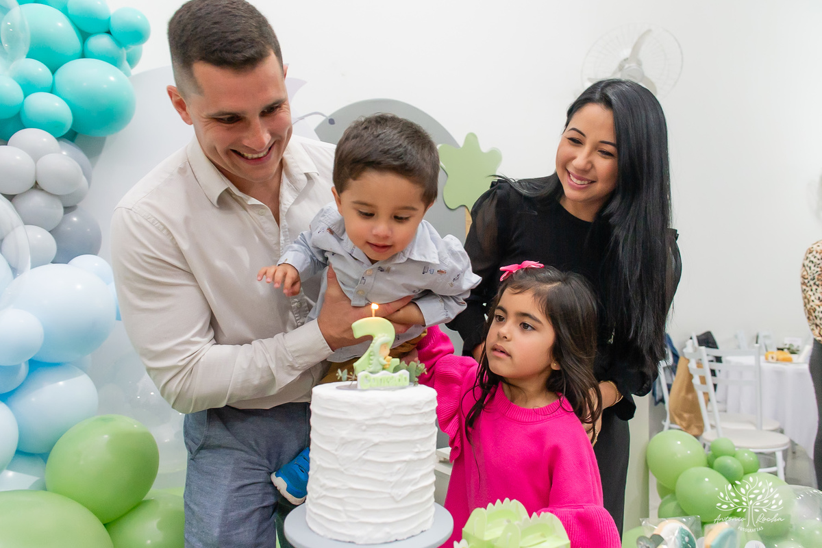 Conrado – Ariela – Jona – Aurora – Yoke - Recuero – 2 anos – Dinossauros – Festa de Criança – Festa Infantil – Fotografia de Família - Pelotas – Satolep – Antonio Rocha Fotografias