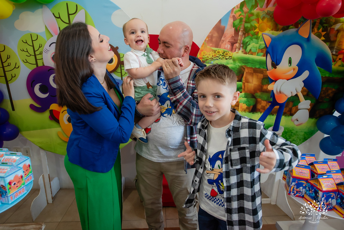 Thiago – Lucca – 6 anos – 1 ano – Primeiro Aninho – Roberta – Tairi – Bolo Fofo – Sonic – Loly Pop Festas infantis – São Francisco – Irmão mais velho – Irmão mais novo - Pelotas – Satolep – Antonio Rocha Fotografias