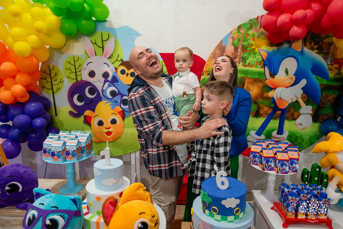 Thiago – Lucca – 6 anos – 1 ano – Primeiro Aninho – Roberta – Tairi – Bolo Fofo – Sonic – Loly Pop Festas infantis – São Francisco – Irmão mais velho – Irmão mais novo - Pelotas – Satolep – Antonio Rocha Fotografias