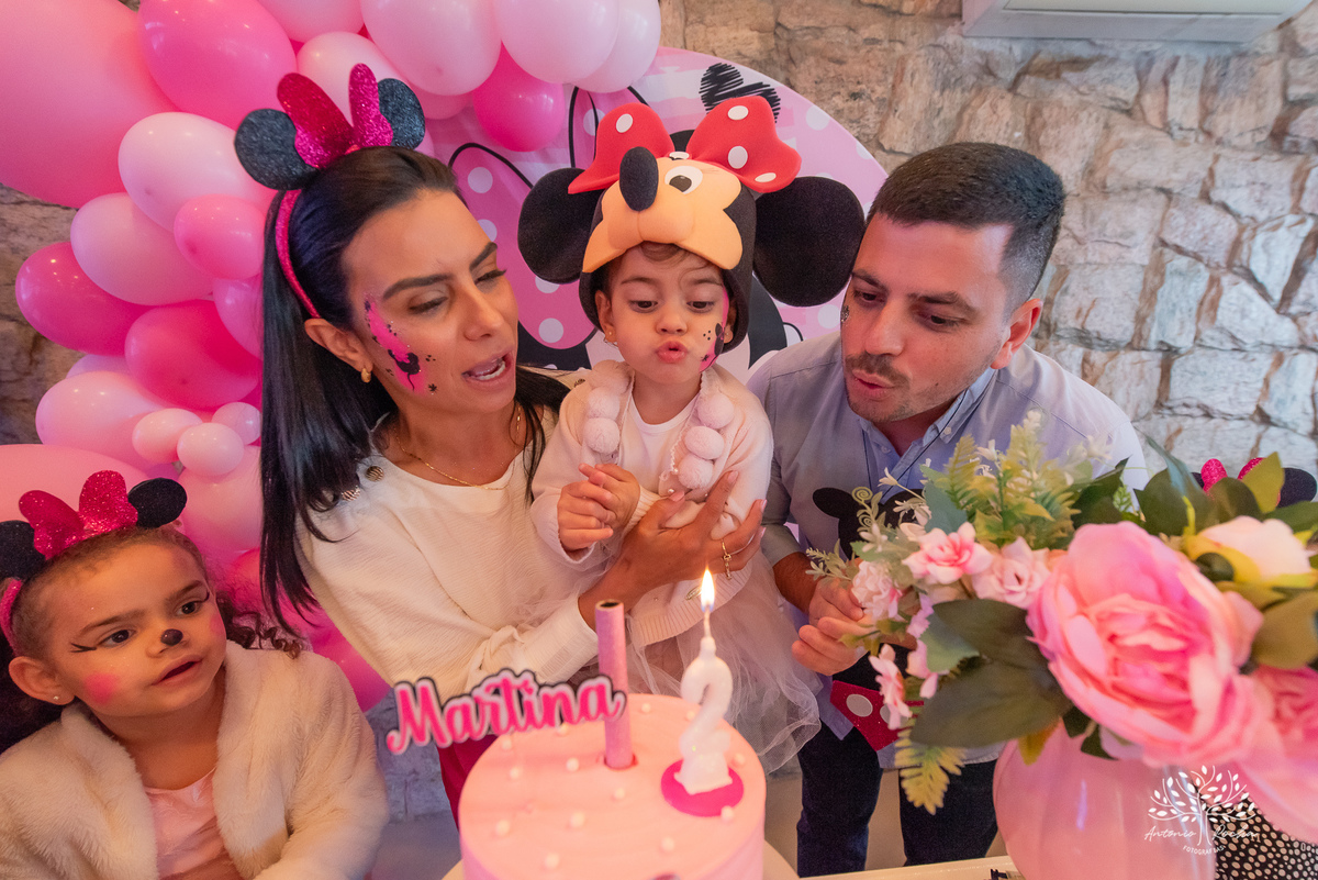 Martina - 2 anos - Festa Infantil - Festa de Criança - Fotografia de Família - Minnie - Kaka Baby Sitteer - Batom - Docinho - Primeiro Doce - Antonio Rocha Fotografias - Satolep - Pelotas