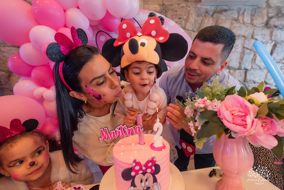 Martina - 2 anos - Festa Infantil - Festa de Criança - Fotografia de Família - Minnie - Kaka Baby Sitteer - Batom - Docinho - Primeiro Doce - Antonio Rocha Fotografias - Satolep - Pelotas