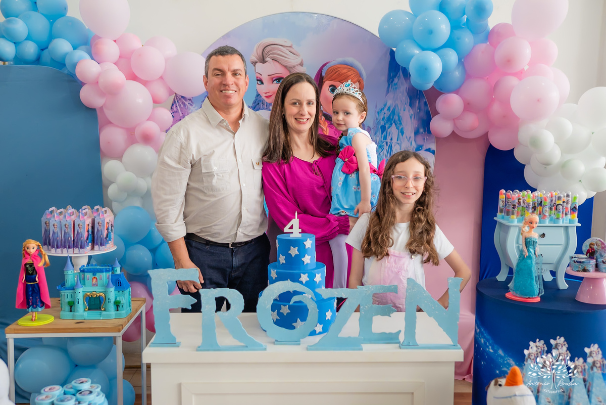 Isabela – 4 anos -  Festa Infantil - Festa de Criança - Fotografia de Família – Fronzen – Olof - Antonio Rocha Fotografias - Satolep - Pelotas