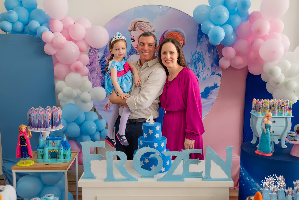 Isabela – 4 anos -  Festa Infantil - Festa de Criança - Fotografia de Família – Fronzen – Olof - Antonio Rocha Fotografias - Satolep - Pelotas