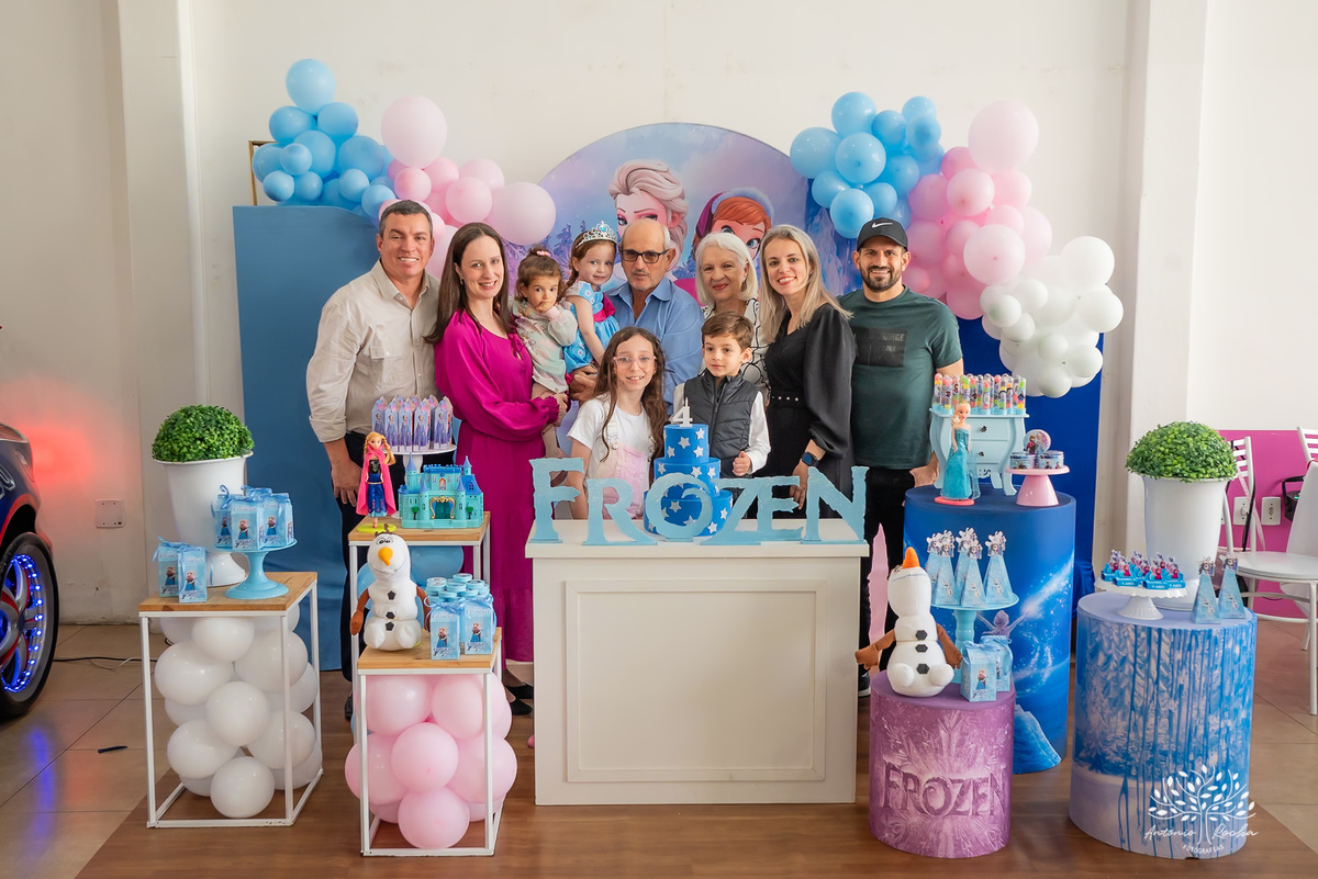 Isabela – 4 anos -  Festa Infantil - Festa de Criança - Fotografia de Família – Fronzen – Olof - Antonio Rocha Fotografias - Satolep - Pelotas