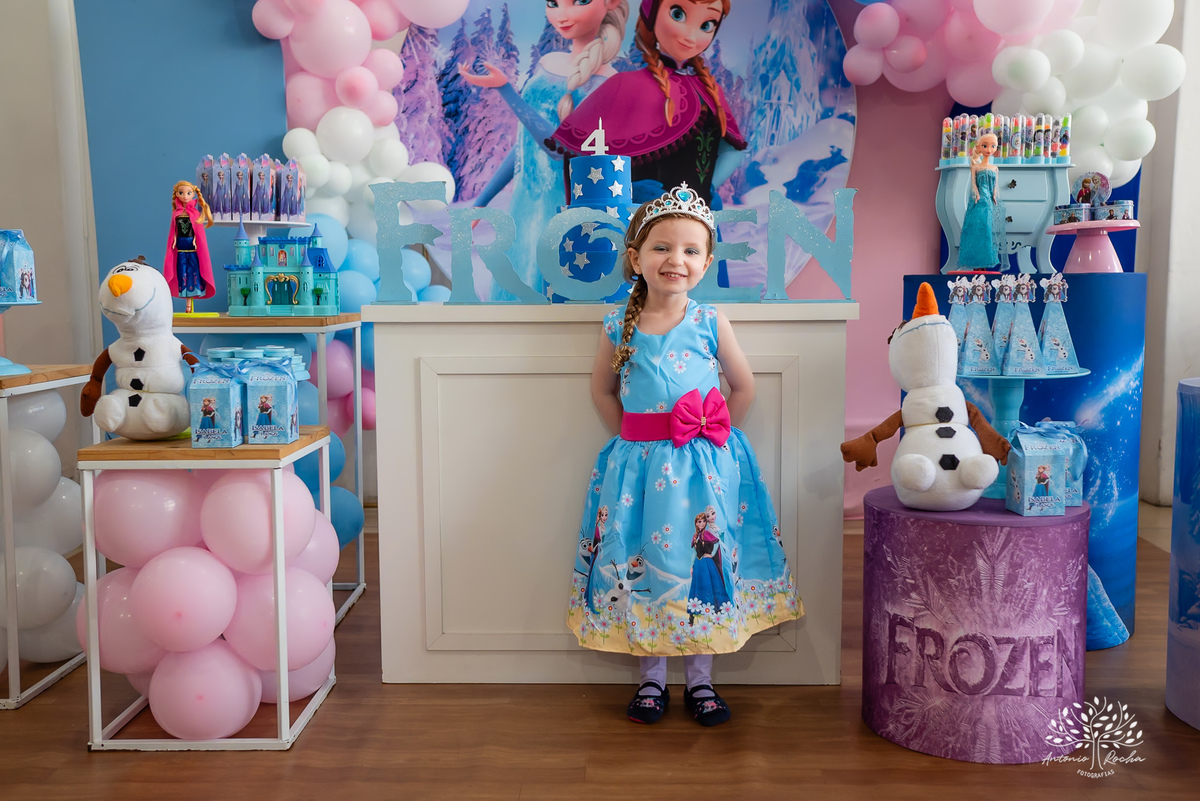 Isabela – 4 anos -  Festa Infantil - Festa de Criança - Fotografia de Família – Fronzen – Olof - Antonio Rocha Fotografias - Satolep - Pelotas