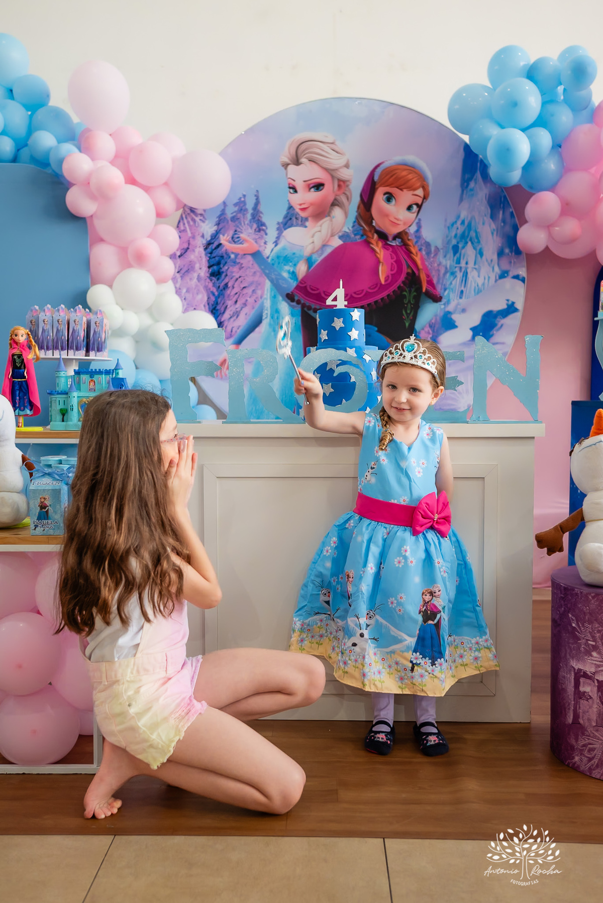 Isabela – 4 anos -  Festa Infantil - Festa de Criança - Fotografia de Família – Fronzen – Olof - Antonio Rocha Fotografias - Satolep - Pelotas