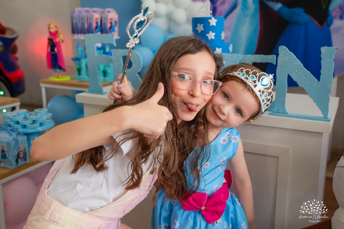 Isabela – 4 anos -  Festa Infantil - Festa de Criança - Fotografia de Família – Fronzen – Olof - Antonio Rocha Fotografias - Satolep - Pelotas