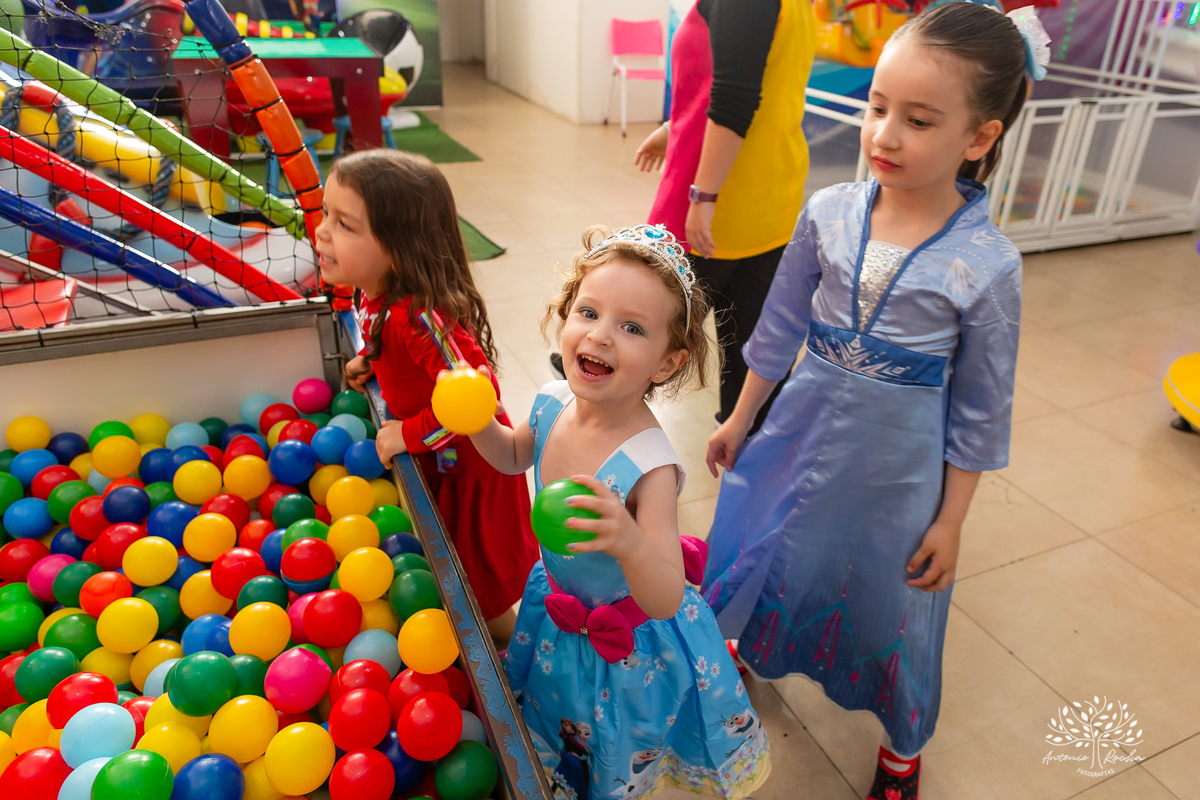 Isabela – 4 anos -  Festa Infantil - Festa de Criança - Fotografia de Família – Fronzen – Olof - Antonio Rocha Fotografias - Satolep - Pelotas