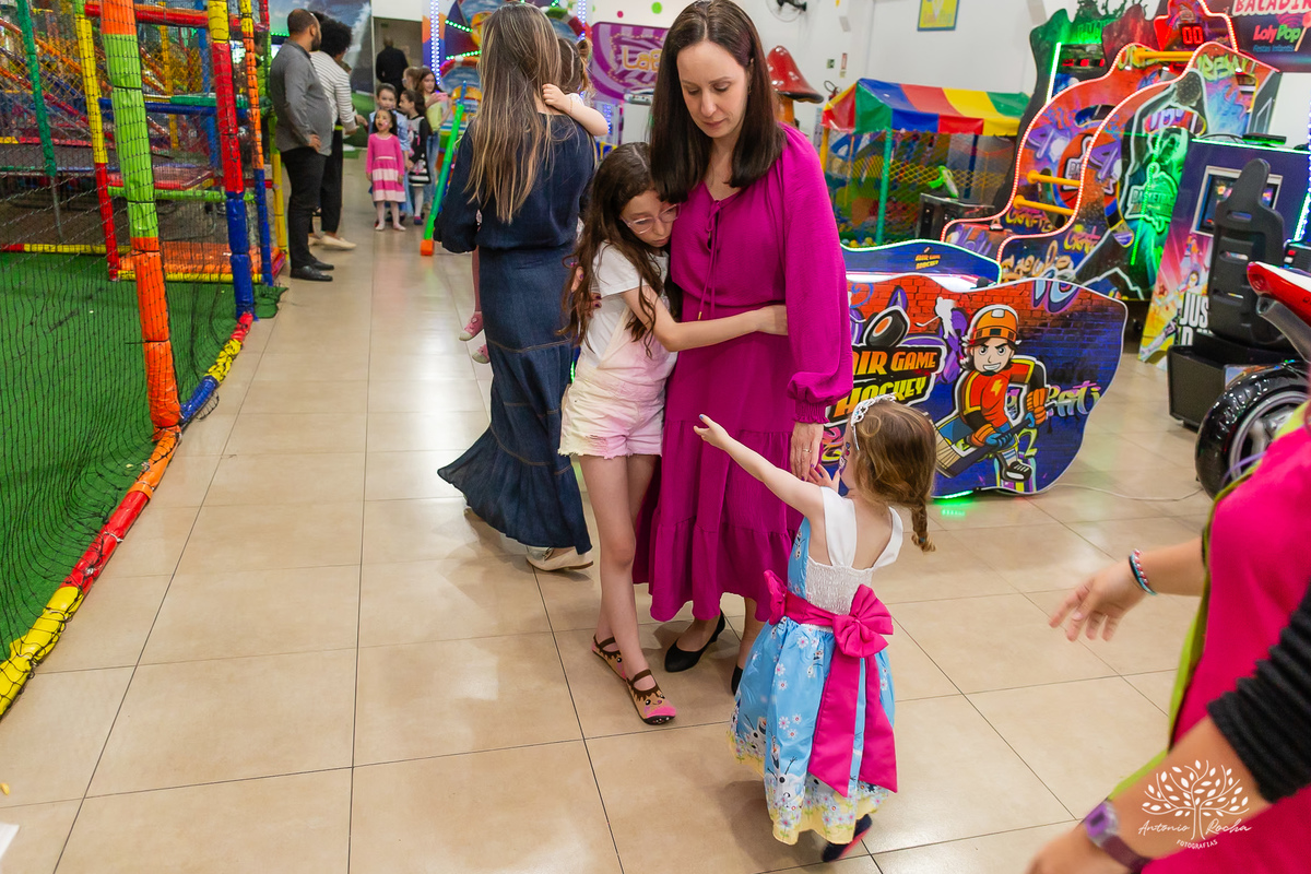 Isabela – 4 anos -  Festa Infantil - Festa de Criança - Fotografia de Família – Fronzen – Olof - Antonio Rocha Fotografias - Satolep - Pelotas