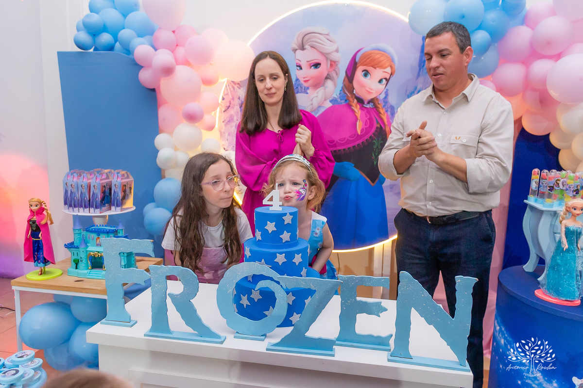 Isabela – 4 anos -  Festa Infantil - Festa de Criança - Fotografia de Família – Fronzen – Olof - Antonio Rocha Fotografias - Satolep - Pelotas