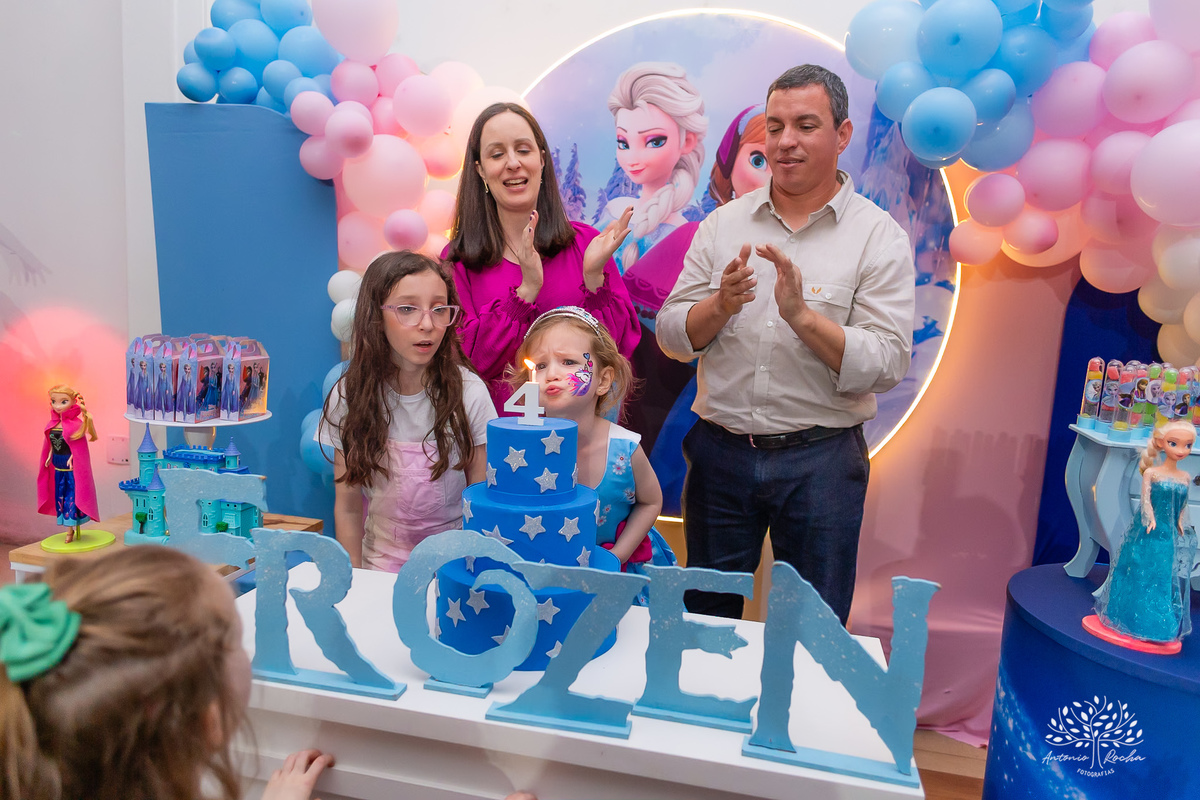 Isabela – 4 anos -  Festa Infantil - Festa de Criança - Fotografia de Família – Fronzen – Olof - Antonio Rocha Fotografias - Satolep - Pelotas