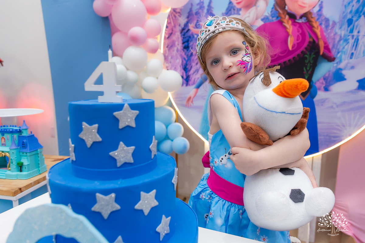 Isabela – 4 anos -  Festa Infantil - Festa de Criança - Fotografia de Família – Fronzen – Olof - Antonio Rocha Fotografias - Satolep - Pelotas