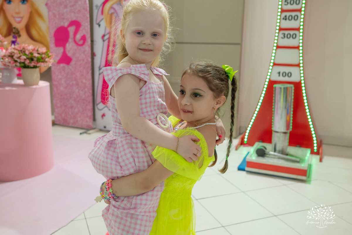 Lavínia – Lala – 5 anos – Robson – Simone - Festa Infantil - Festa de Criança - Fotografia de Família – Barbie– Tio Guigui – Antonio Rocha Fotografias - Satolep - Pelotas