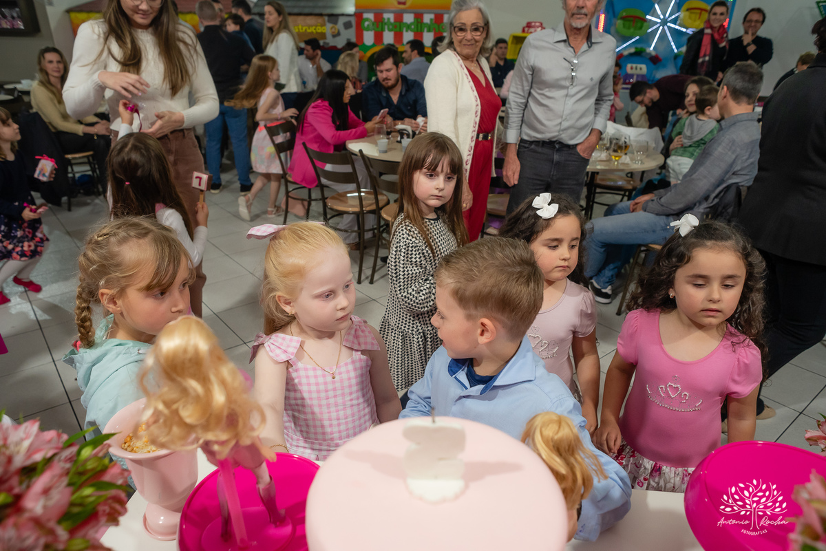Lavínia – Lala – 5 anos – Robson – Simone - Festa Infantil - Festa de Criança - Fotografia de Família – Barbie– Tio Guigui – Antonio Rocha Fotografias - Satolep - Pelotas