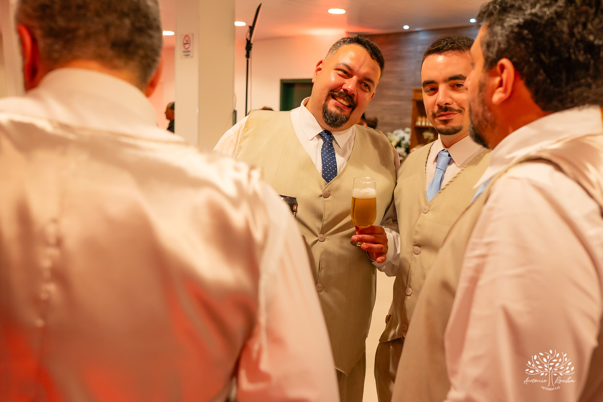 Casamento Cata e Dani - Catarina e Daniel - Clube Caça e Pesca - Casamento ao ar livre - buquê - noivo - noiva - filhos - alianças - pajem - aia - vestido de noiva - Antonio Rocha Fotografias - Pelotas - RS - Cerimônia e Festa de Casamento - Fábio Saraiva