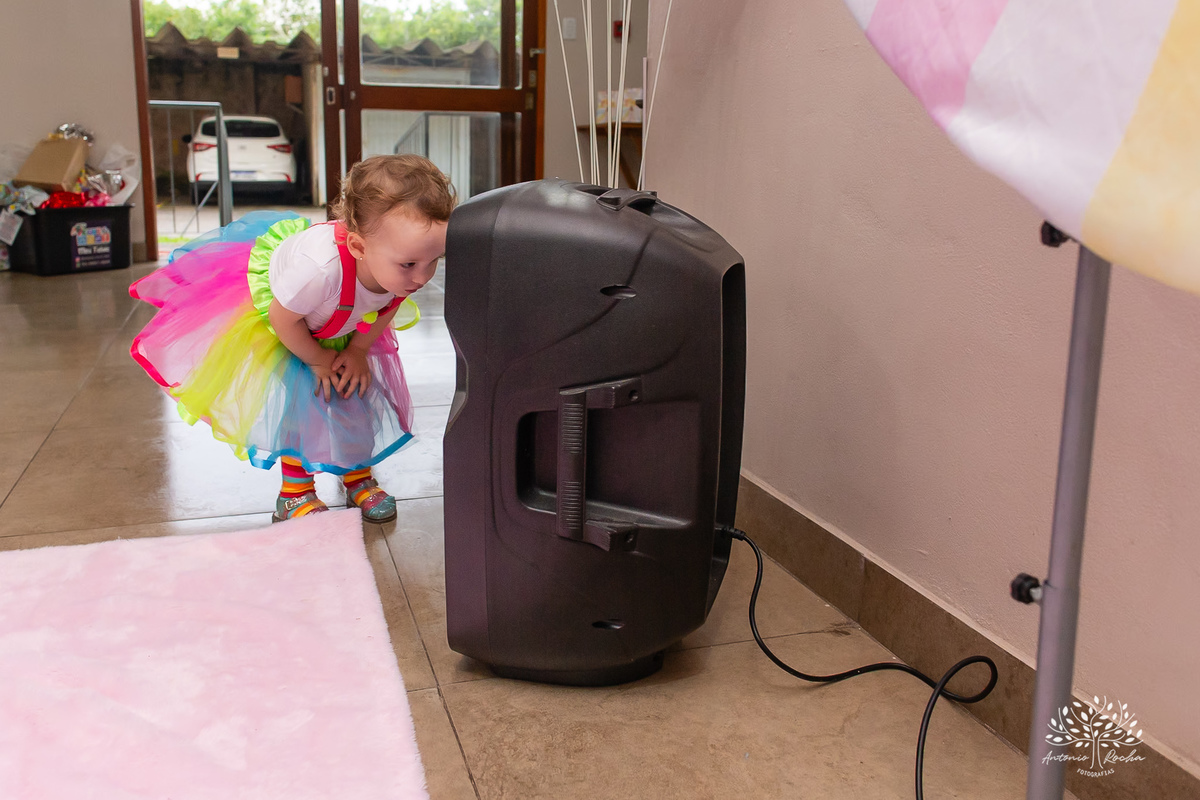 Elisa - Gabriela - 2 anos - Festa Infantil - Luis - Camila - Festa de Criança - Fotografia de Família - Circo - Palhacinha - Mágica - Lúdico - Condomínio Rua Brasil -  salão de festas - decoração - Temática de Circo - Pelotas - Antonio Rocha