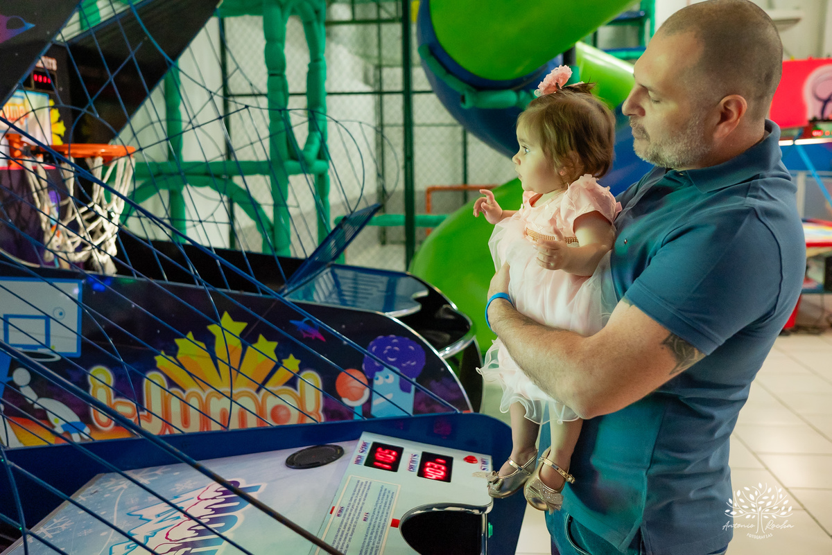 Alice – 1 ano – Igor – Márcia - Festa Infantil - Festa de Criança - Fotografia de Família - Circo - Lúdico – Cliff Kids - Salão de Festas Infantil – Decoração Temática de Circo - Pelotas - Antonio Rocha