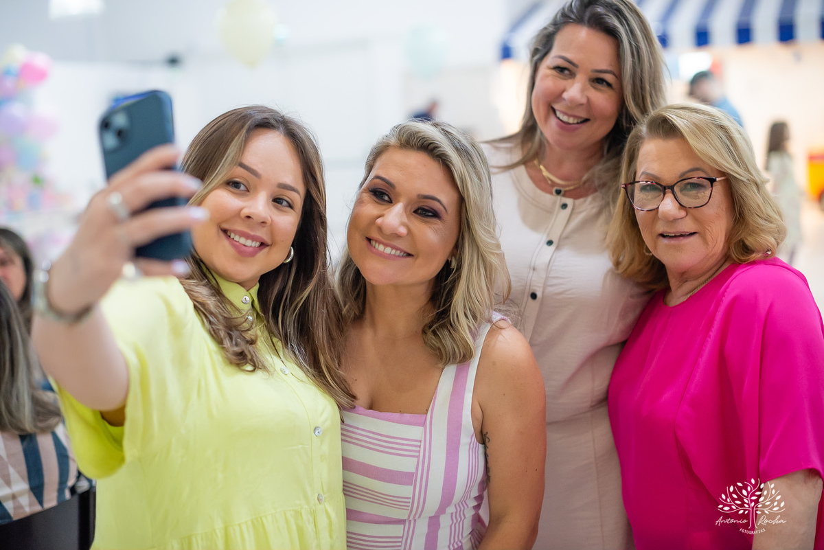 Alice – 1 ano – Igor – Márcia - Festa Infantil - Festa de Criança - Fotografia de Família - Circo - Lúdico – Cliff Kids - Salão de Festas Infantil – Decoração Temática de Circo - Pelotas - Antonio Rocha