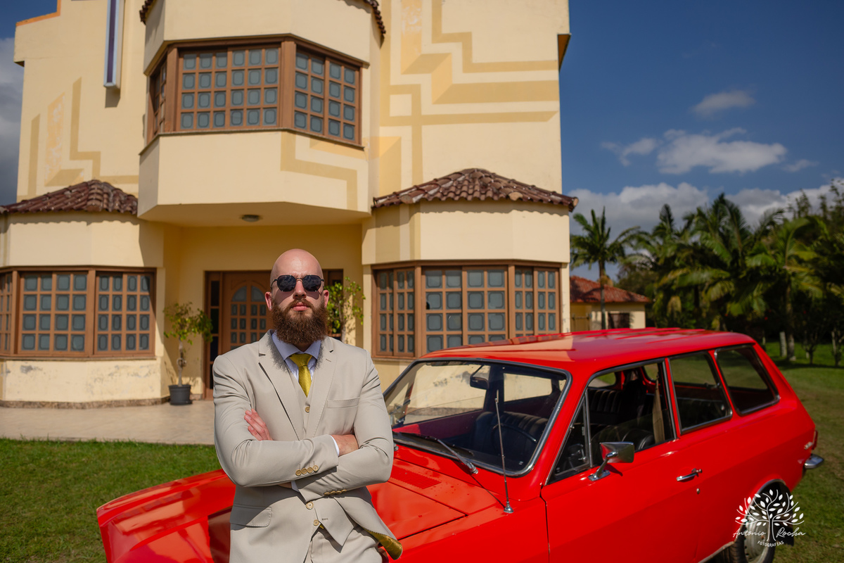 Caroline – Carol – Filipe – Casamento – Hora do Sim – Dia do Sim – Noivo – Noiva – Carro Antigo – Vestido de Noiva – Terno do Noivo – Buquê dos Sonhos - Pelotas - Antonio RochaCaroline – Carol – Filipe – Casamento – Hora do Sim – Dia do Sim – Noivo – Noiv