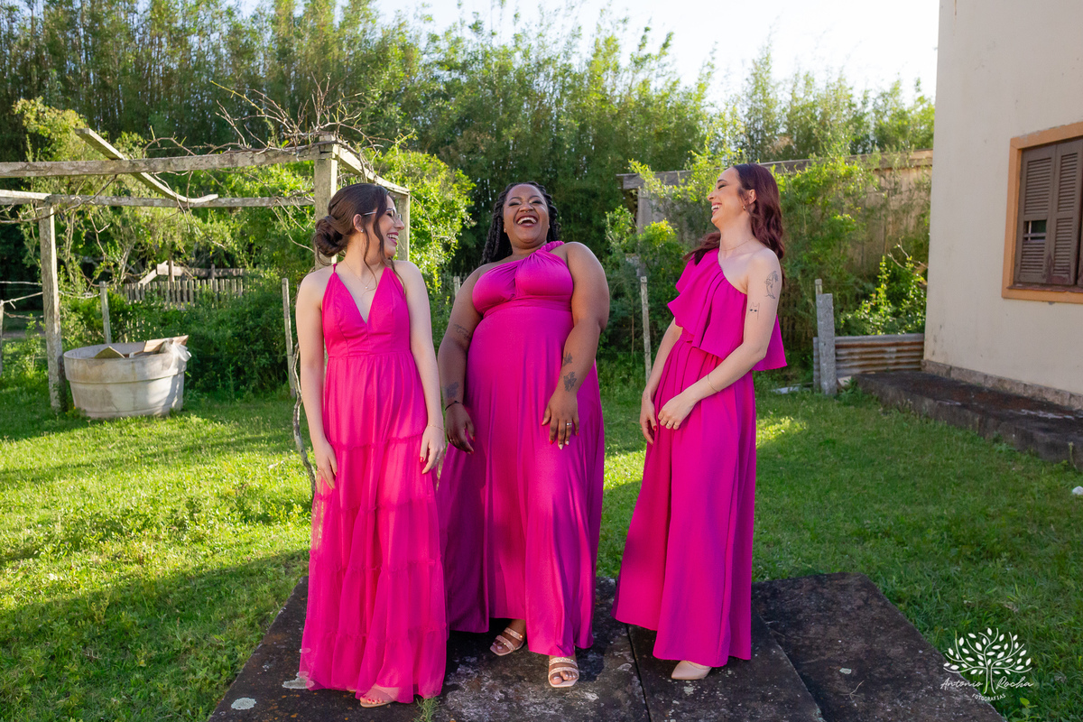 Caroline – Carol – Filipe – Casamento – Hora do Sim – Dia do Sim – Noivo – Noiva – Carro Antigo – Vestido de Noiva – Terno do Noivo – Buquê dos Sonhos - Pelotas - Antonio Rocha