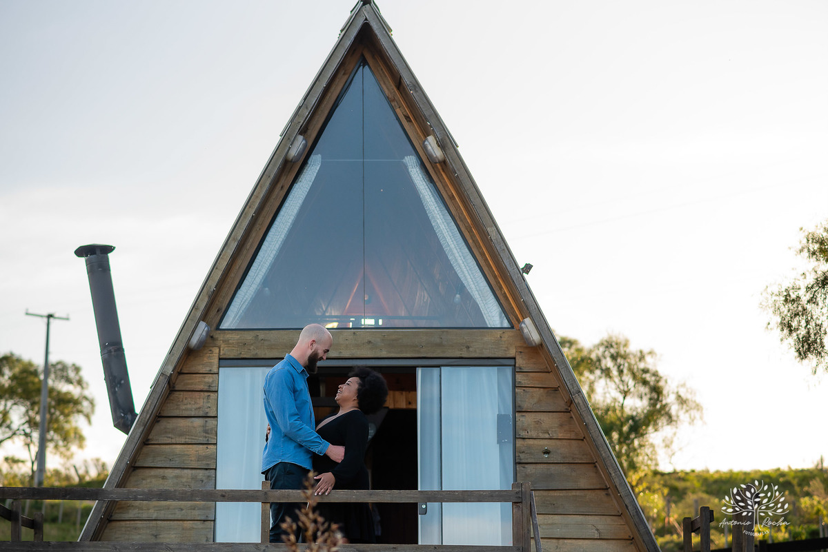 Caroline – Carol – Filipe – Casamento – Hora do Sim – Dia do Sim – Noivo – Noiva – Carro Antigo – Vestido de Noiva – Terno do Noivo – Buquê dos Sonhos - Pelotas - Antonio Rocha - Cabana - Morro Redondo - Bella Vista - Motoqueiro