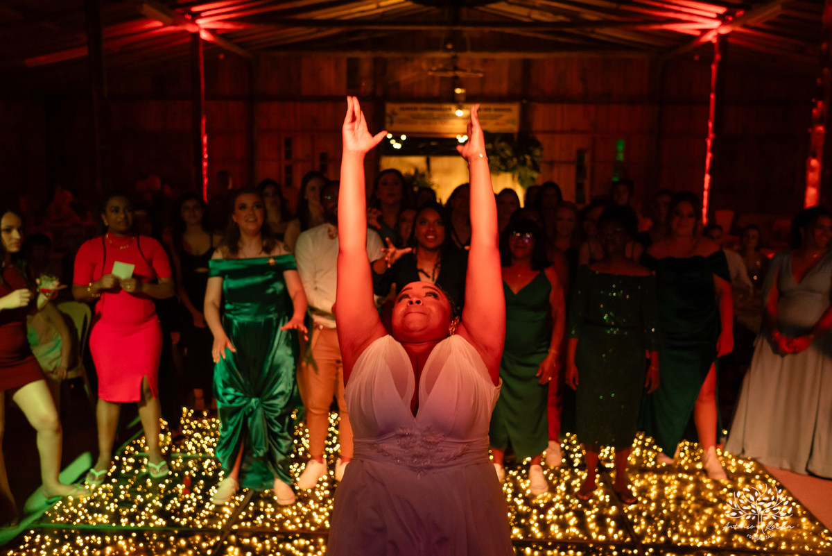 Caroline – Carol – Filipe – Casamento – Hora do Sim – Dia do Sim – Noivo – Noiva – Carro Antigo – Vestido de Noiva – Terno do Noivo – Buquê dos Sonhos - Pelotas - Antonio Rocha