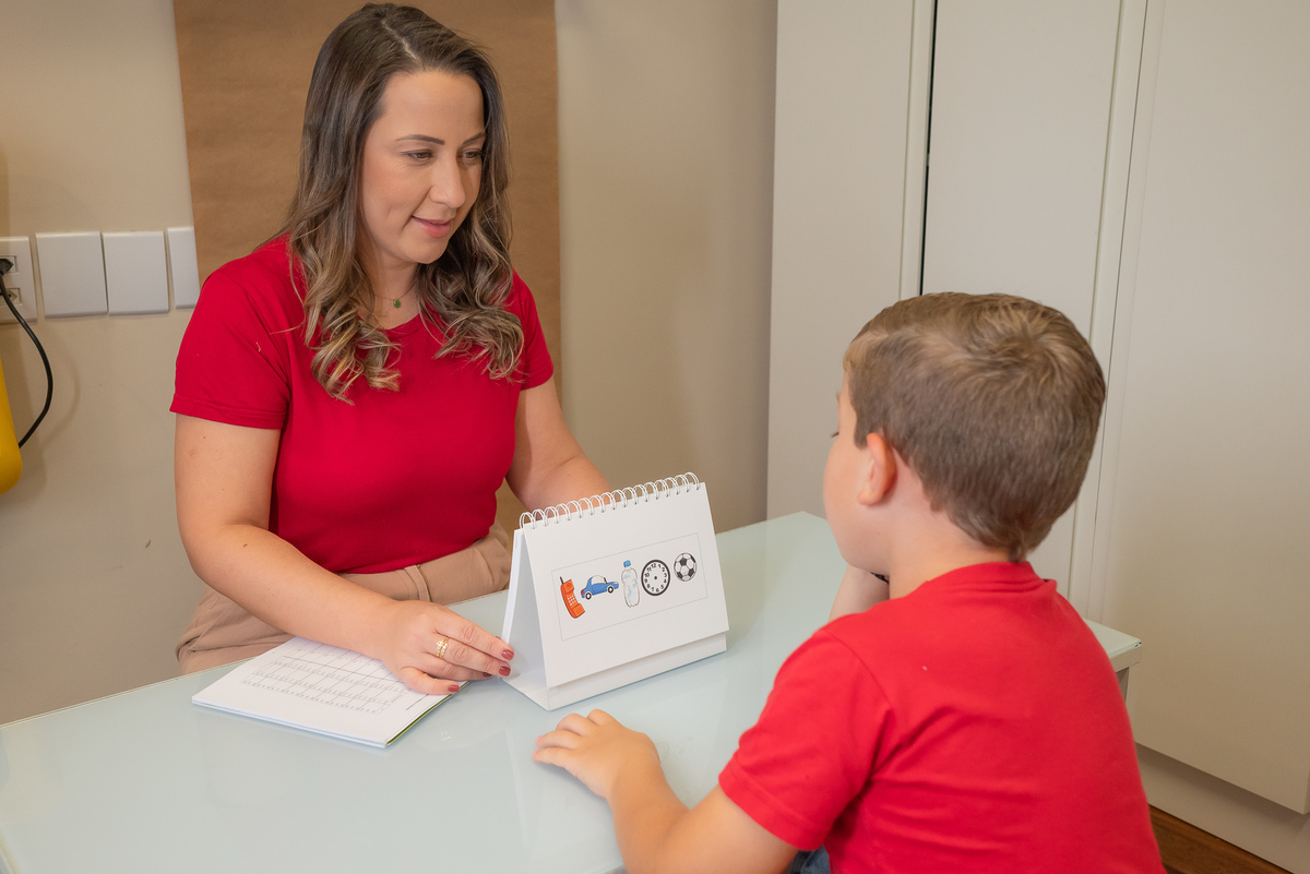 Michele Tavares – Psicopedagogia – Ensaio Profissional – Transtornos de Aprendizagem – primeira mente – Desenvolvimento Infantil – Autismo – Família - Neuropsicopedagogia - Pelotas - Antonio Rocha Fotografias