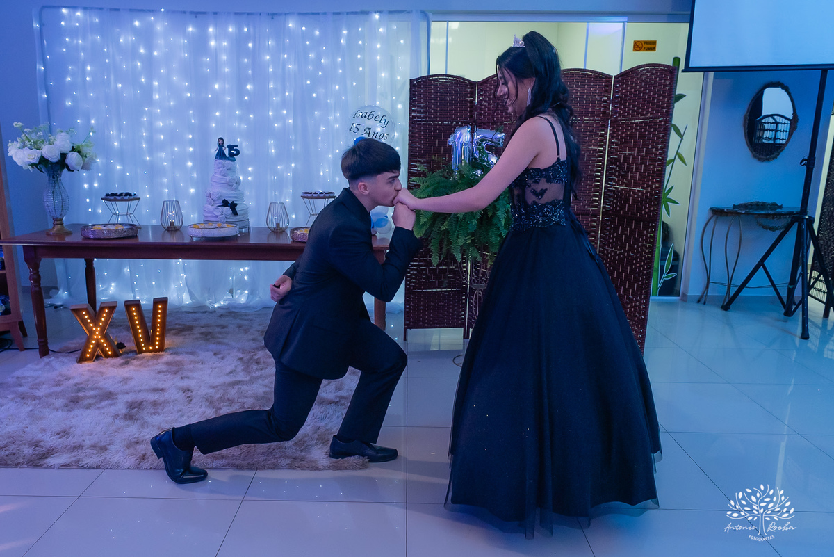Isabely - 15 anos- quinze anos - Salão de Festas Bamboo - Infinity Bartenders - Pelotas - Antonio Rocha Fotografias