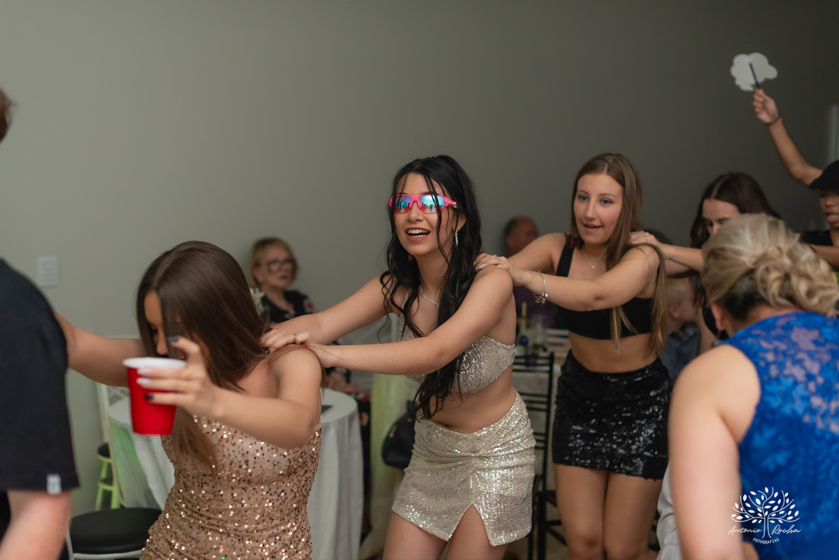 Isabely - 15 anos- quinze anos - Salão de Festas Bamboo - Infinity Bartenders - Pelotas - Antonio Rocha Fotografias