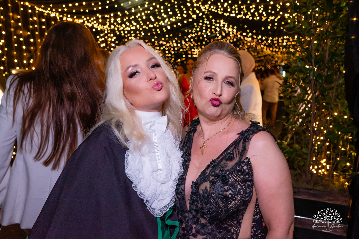 Caroline Madalozzo - Carol - medicina - UCPel - Dra - doutora - Médica - Formatura - recepção de formatura - festa de formatura - pelotas - Antonio Rocha Fotografias