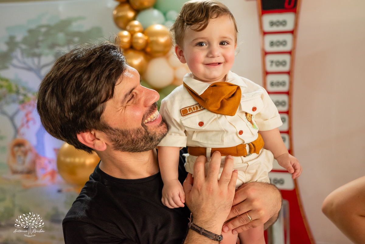Maria - Luiz - Luanda - Fernando - Pelotas - Santa Catarina - Gêmeos - Irmãos - Pelotas - Antonio Rocha Fotografias - Tio Guigui - Safari - jeep - Menino - Menina - Aventura Safari - cassianoblefestas